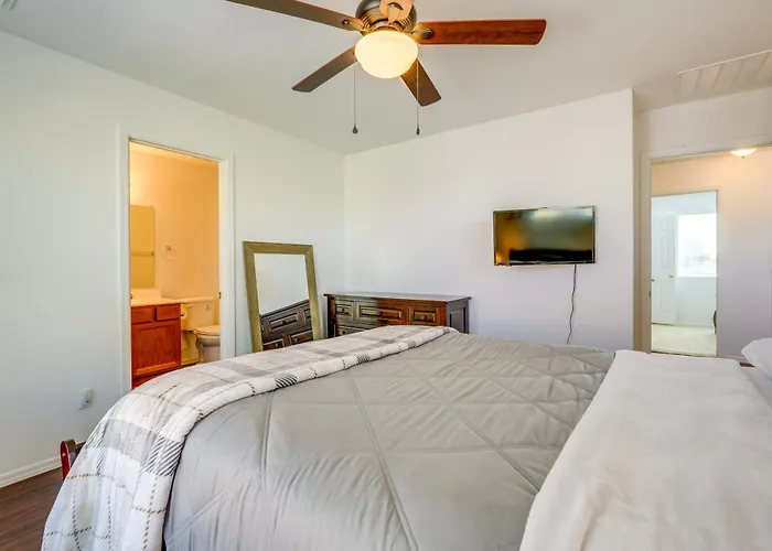 Easy Access To Asu! Extended-stay Townhome * Tempe